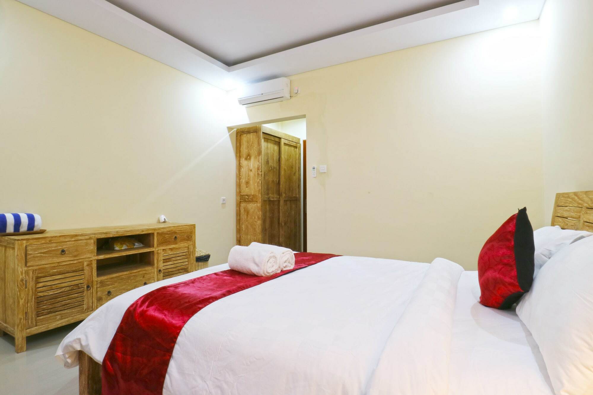 Lotus Bali Guest House Canggu Eksteriør bilde